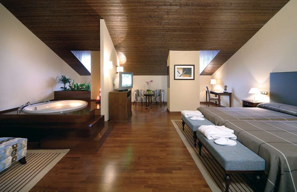 Hotel & Spa Real Badaguas Jaca Room photo